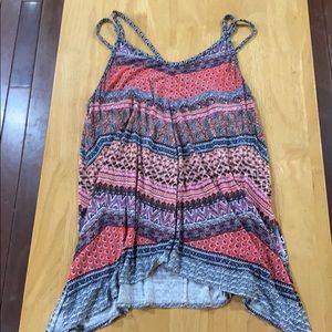 Maurices Tank, Large